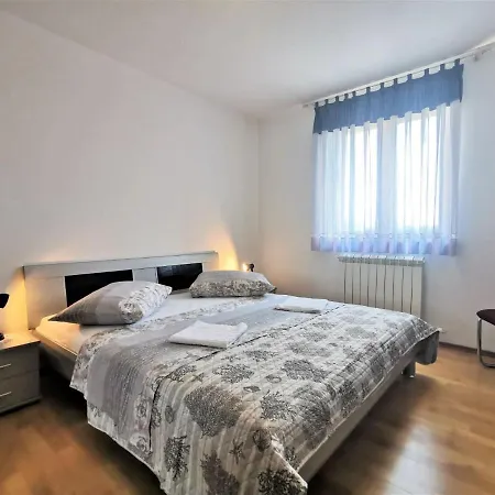 Haus Anelis