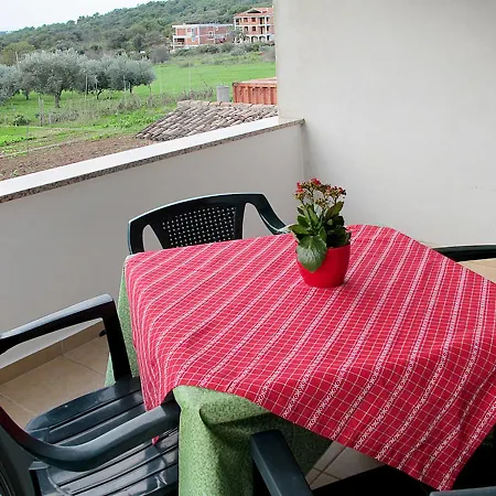 Appartement Haus Anelis Valbandon
